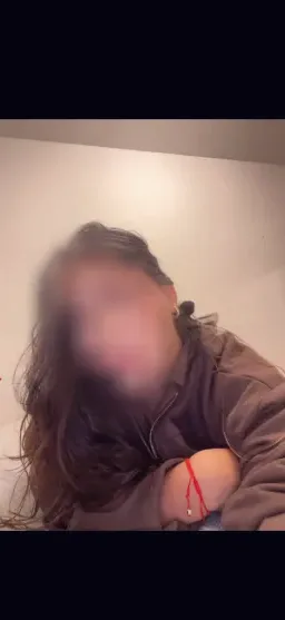 Alba, 24 años