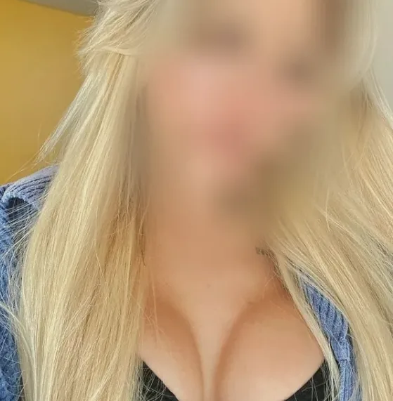 Lara, 36 años